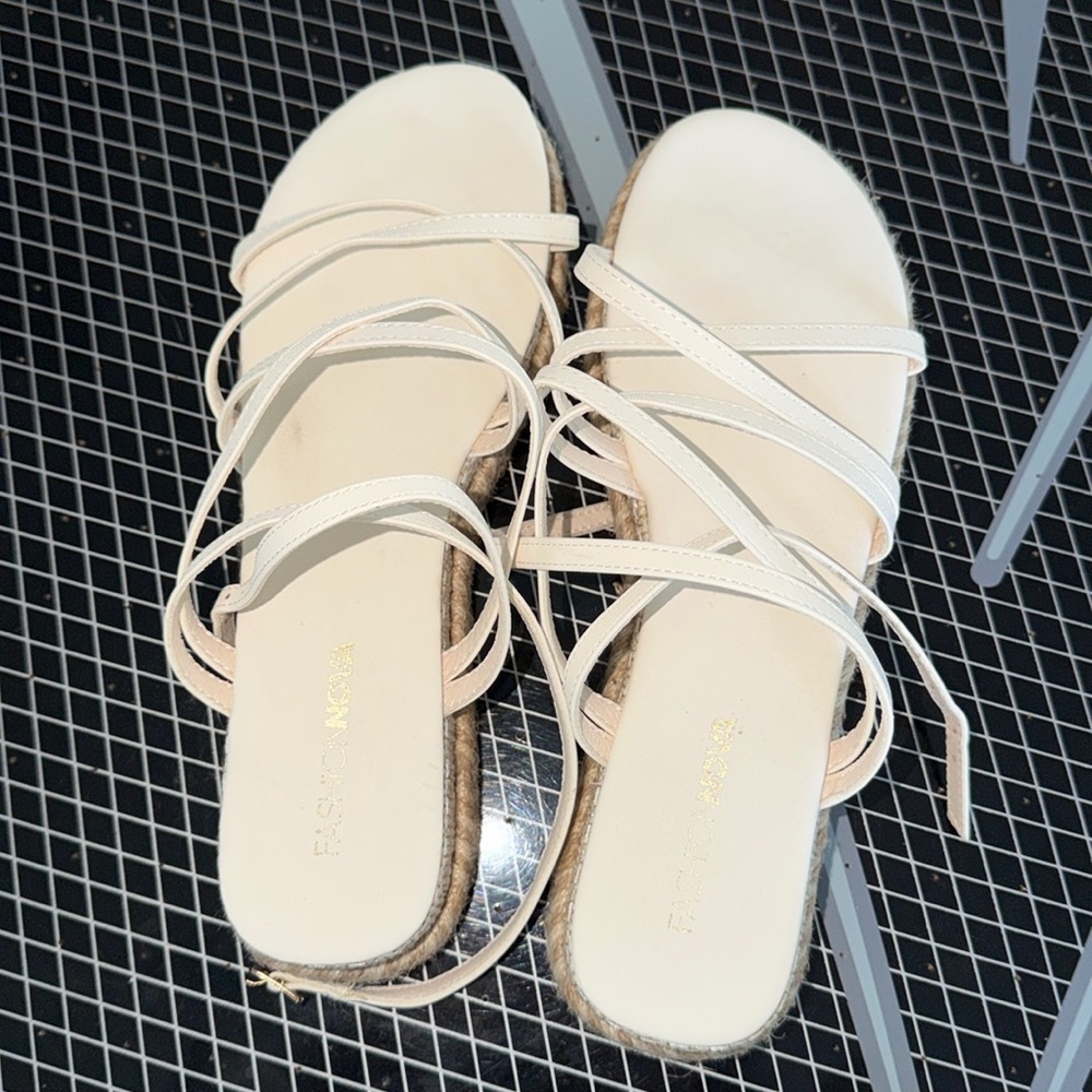 fashion nova sandles